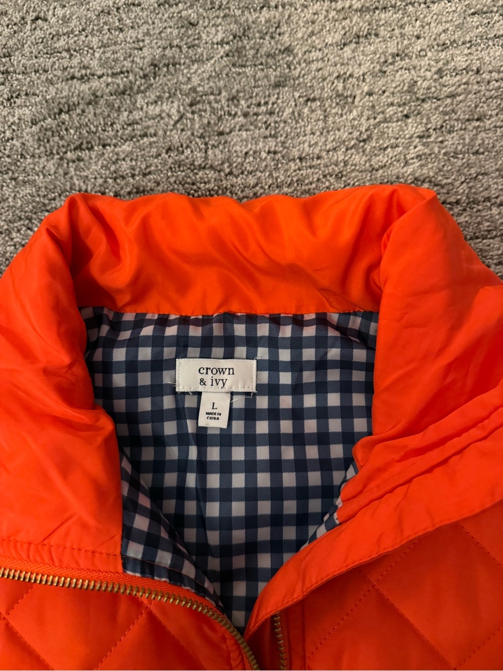 crown & ivy Bright Orange Quilted Vest for Women - Picture 3 of 3